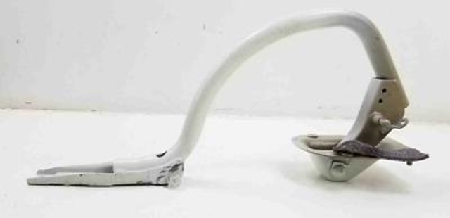 Петля багажника 41627189257 BMW