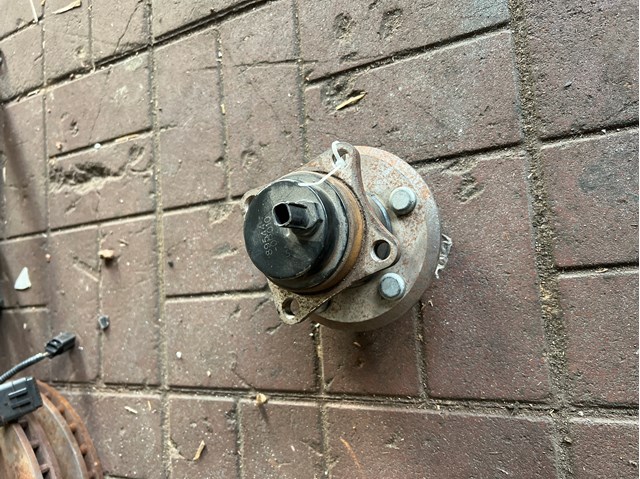 Ступица задняя 4245002170 TOYOTA