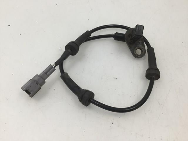 Датчик АБС (ABS) задний, правый 47900EQ010 NISSAN