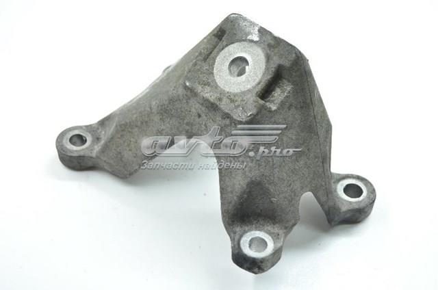 Кронштейн подушки (опоры) двигателя, левой 4F0199307M VAG