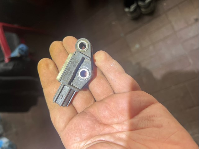 Датчик подушки безопасности 4F0959651 VAG
