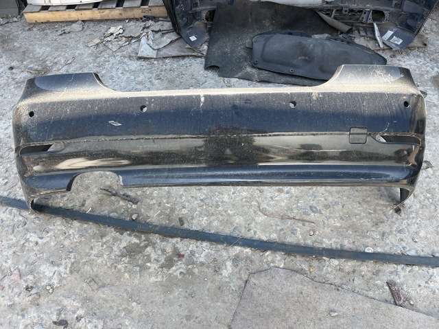 Бампер задний 51127077940 BMW