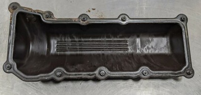 Крышка клапанная, правая 53020996 CHRYSLER
