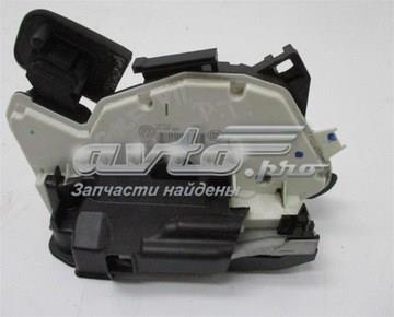 Замок задней правой двери  5K4839016S VAG