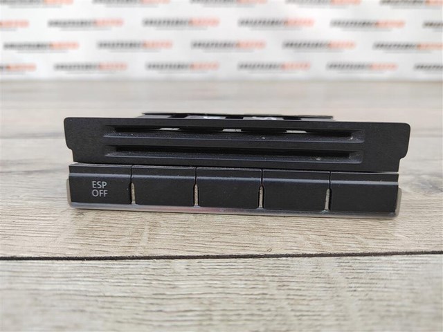 Блок кнопок центральной консоли 5N09275533X1 VAG