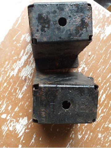 Кронштейн усилителя переднего бампера 620628H700 NISSAN