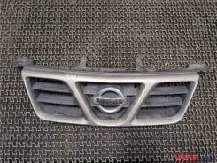 Облицовка радиатора 623108H703 NISSAN