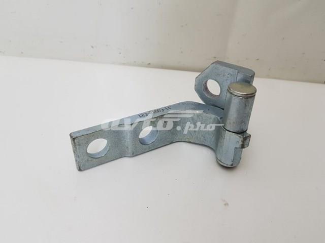 Завеса двери передней левой 6872030110 TOYOTA