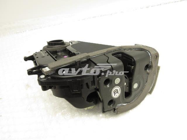 Замок задней двери, правой 6905030491 TOYOTA