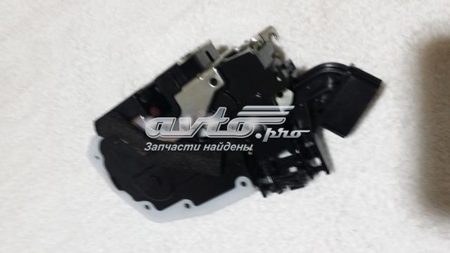 Дверной замок передний правый 805001LA0A NISSAN