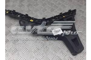 Правый кронштейн заднего бампера 86614C2000 HYUNDAI