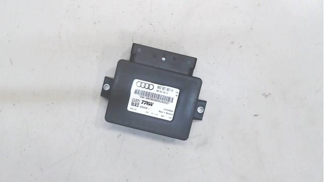 Блок управления электромеханического стояночного тормоза 8K0907801H VAG