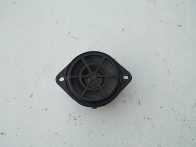 Динамик передний 8R0035397 VAG