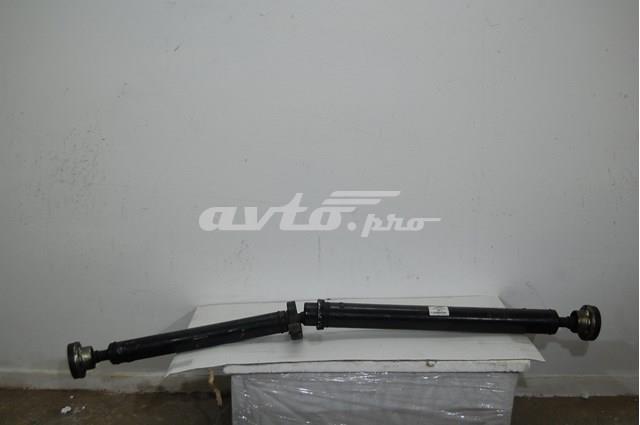 Вал карданный задний 8R0521101C VAG