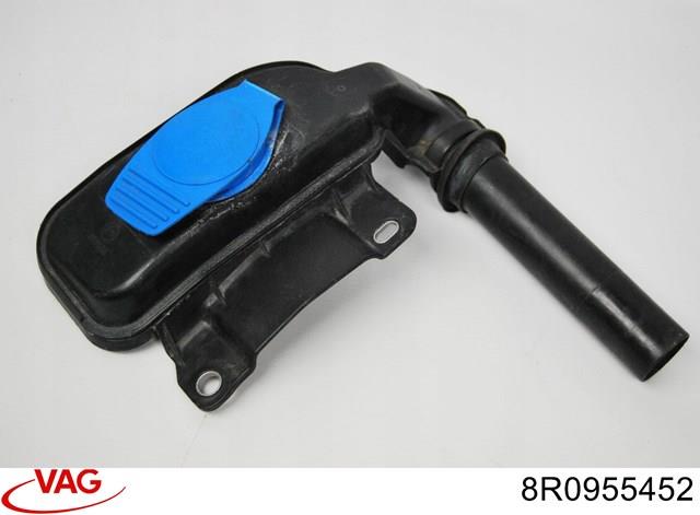 Горловина бачка омывателя 8R0955452 VAG