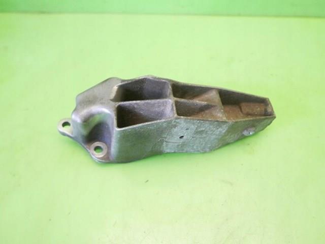 Крепление кпп A1682410901 MERCEDES