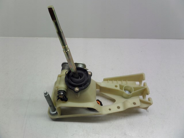 Механизм переключения передач A1683601009 MERCEDES