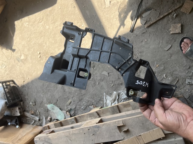 Кронштейн насадки глушителя A2058850100 MERCEDES