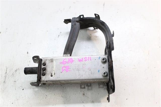 Кронштейн бампера переднего, правый A2116200895 MERCEDES
