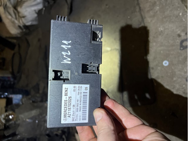 Реле подогрева сиденья A2118702026 MERCEDES