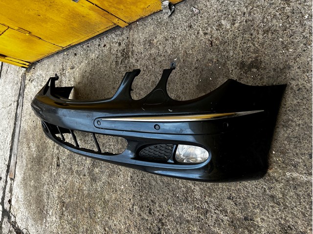Молдинг переднего бампера, левый A21188009129189 MERCEDES