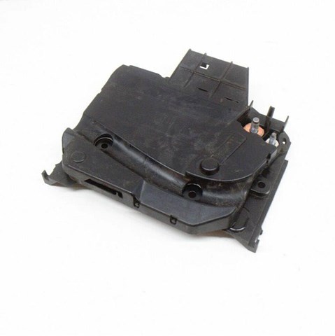 Блок реле и предохранителей AV6T14A067BC FORD