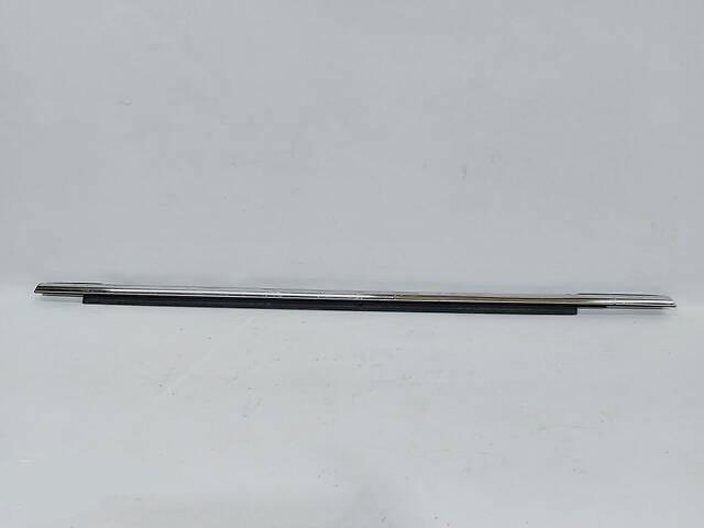 Молдинг двери задней левой DS7Z5425861A FORD