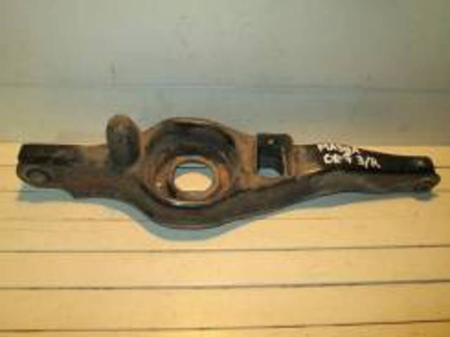 Балансир задний нижний, правый EG2128300 MAZDA