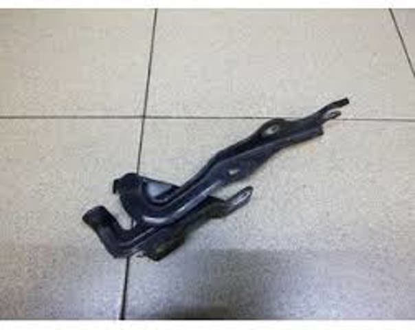 Шарнир капота левый EG2152420B MAZDA