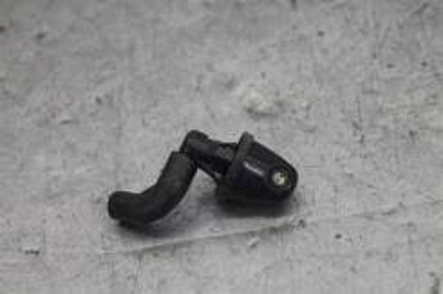 Форсунка омывателя заднего стекла EG2367510 MAZDA