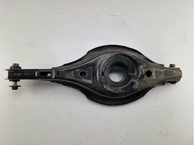 Балансир задний правый GHP928300 MAZDA