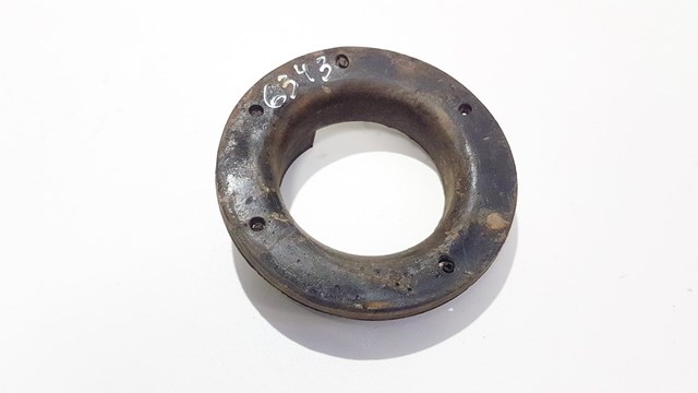 Проставка (резиновое кольцо) пружины задней mazda 6 gg GJ6A28012B 