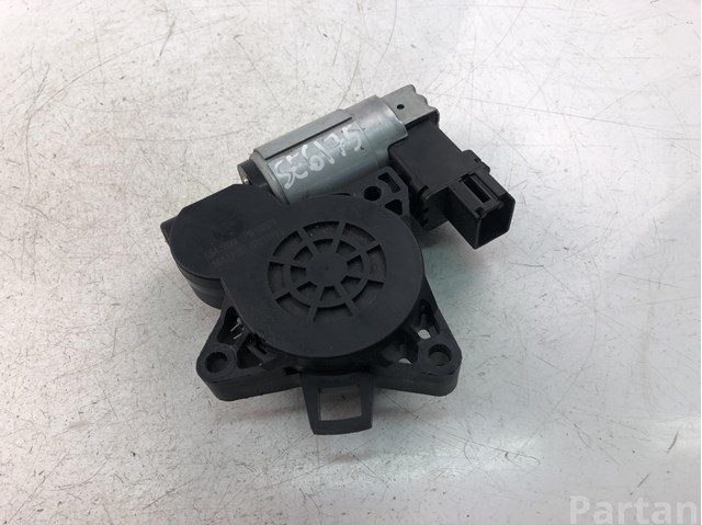 Мотор стеклоподъемника двери передней, правой GJ6A5858X MAZDA