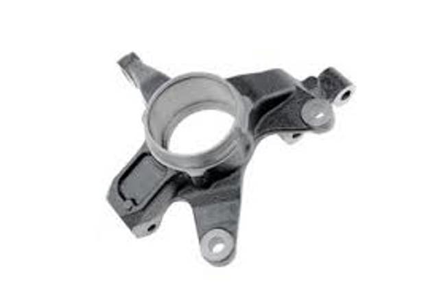 Цапфа (поворотный кулак) передний правый L20633020A MAZDA