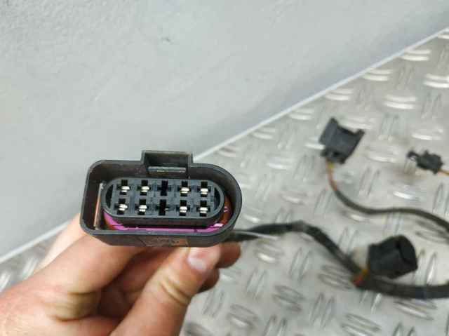 4L0971095 VAG купить в Ужгород