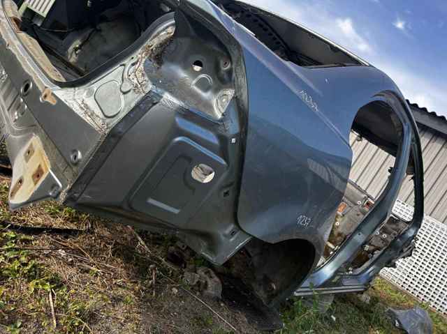MITSUBISHI 5301C342 Крыло заднее правое в наличии Черновцы