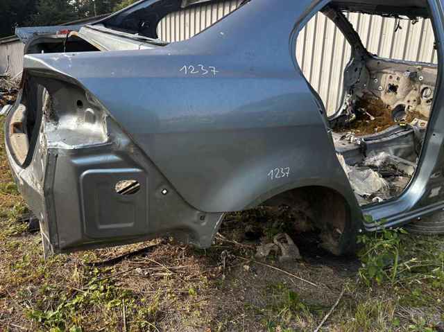 5301C342 MITSUBISHI Крыло заднее правое купить в Ужгород