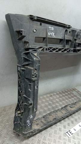 VAG 57A805588J Рамка радиатора в наличии Сумы