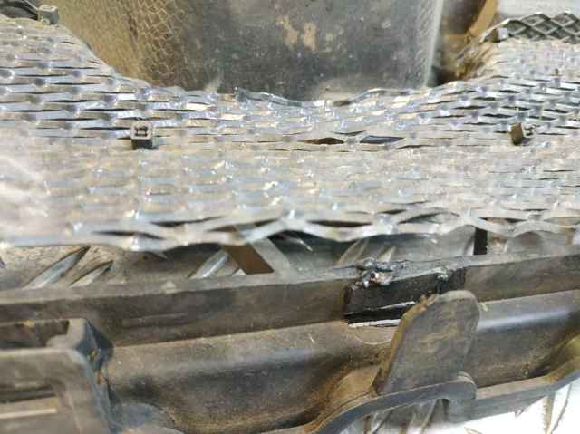 622565187R RENAULT Решетка радиатора купить в Ровно