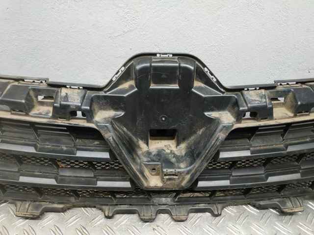 622565187R RENAULT Решетка радиатора купить в Ровно
