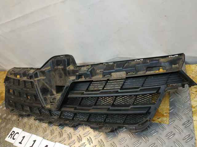 RENAULT 622565187R Решетка радиатора в наличии Ровно