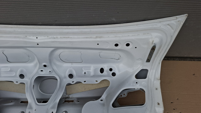TOYOTA 6440102A30 Крышка багажника в наличии Одесса