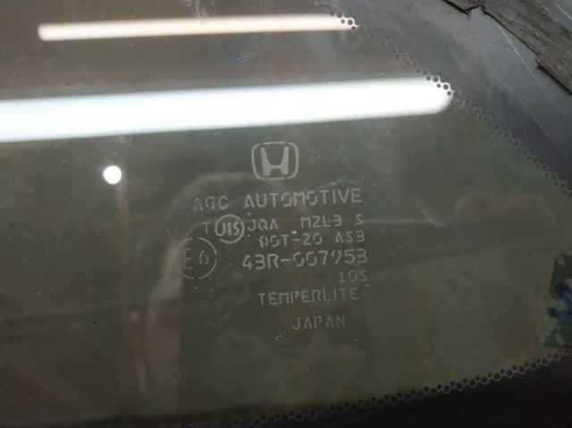 73511SWWE11 HONDA Стекло-форточка двери задней правой купить в Николаев