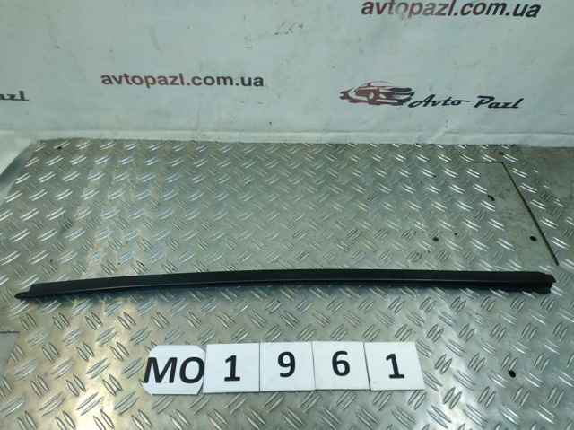 7553678020 TOYOTA Молдинг лобового стекла левый купить в Ровно