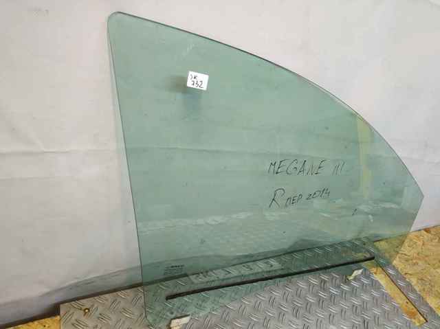 RENAULT 803000014R Стекло двери передней правой в наличии Львов