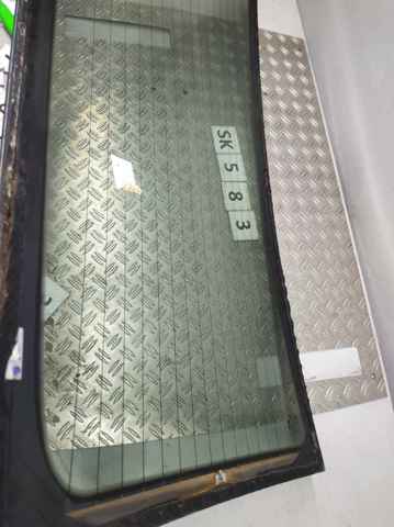 HYUNDAI 871101E032 Стекло заднее в наличии Киев