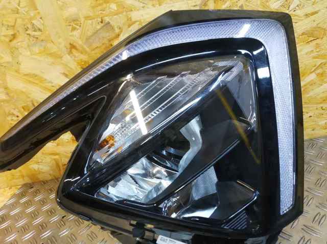 92102R2000 HYUNDAI Правая фара купить в Украина