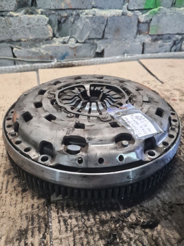 FORD 3S716477MA Маховик двигателя в наличии Ровно