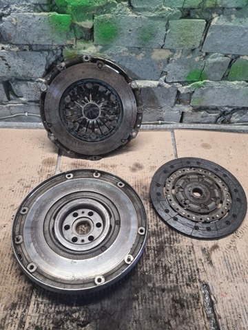 FORD 3S716477MA Маховик в наличии Львов