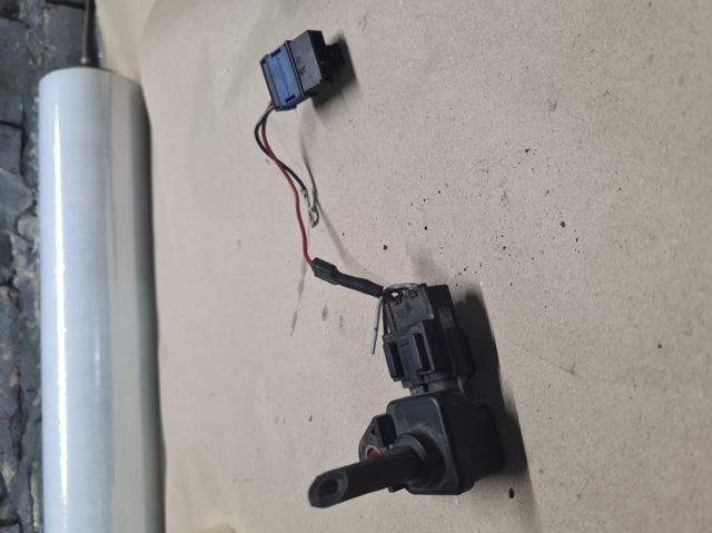 MAZDA E1T10372 в наличии Каменское